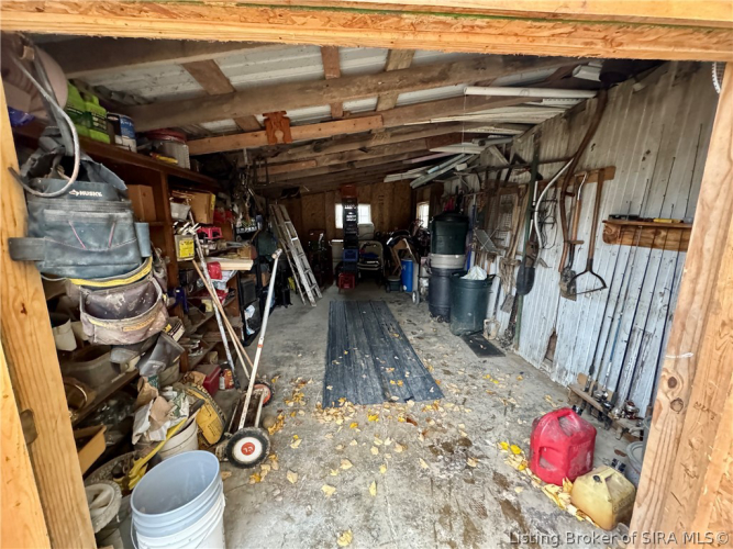 Listing Image 24