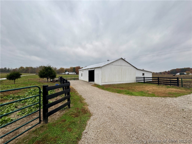 Listing Image 33
