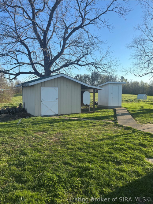Listing Image 11