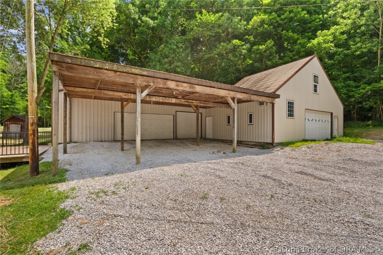 Listing Image 4