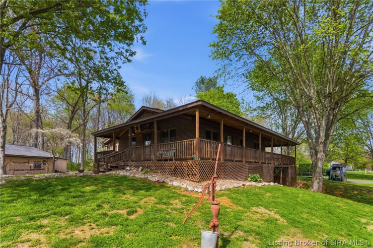 Listing Image 4