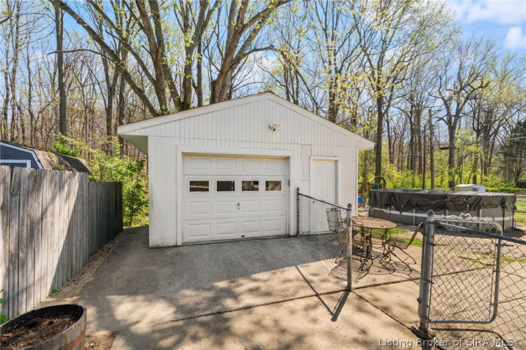 Listing Image 22