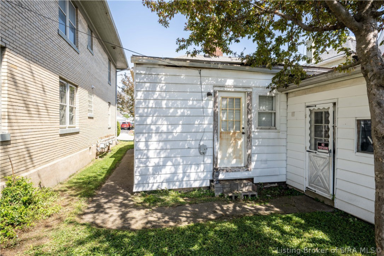 Listing Image 20