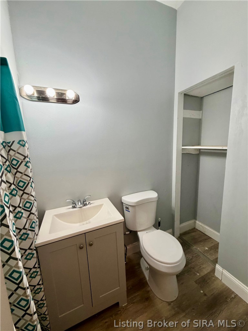 Listing Image 19