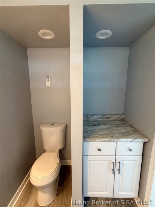 Listing Image 22
