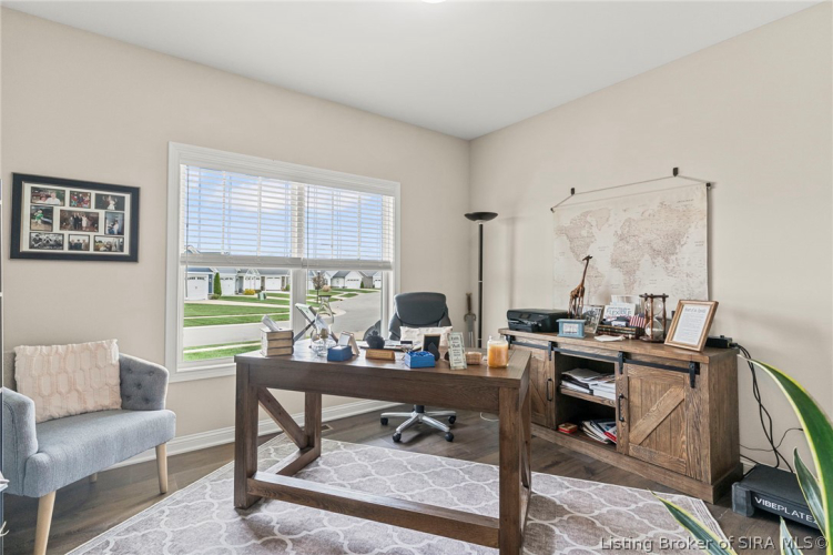 Listing Image 18