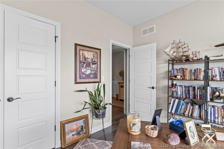 Listing Image 20