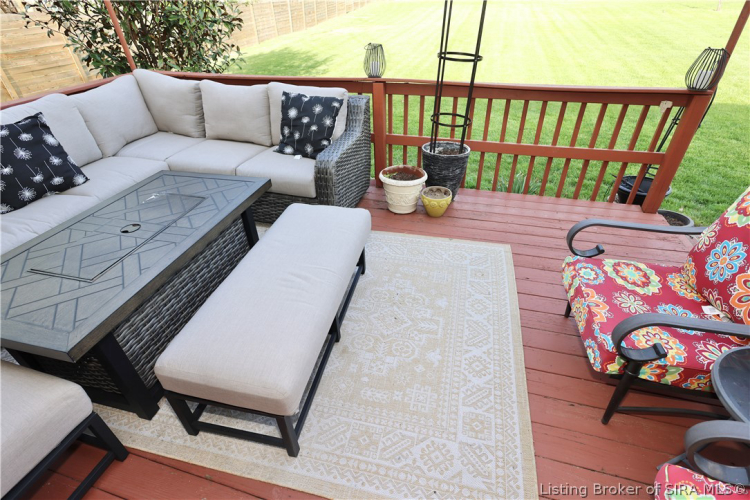Listing Image 10