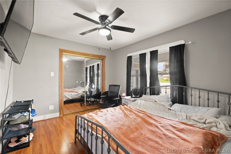 Listing Image 3
