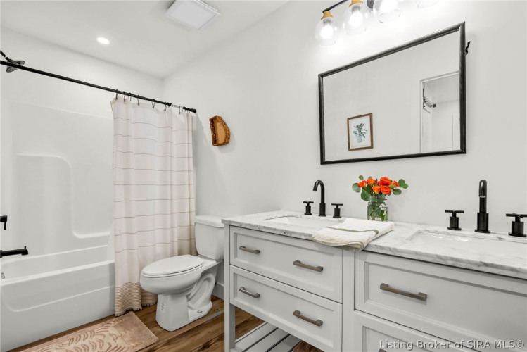 Listing Image 13