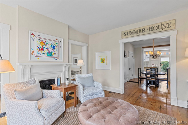 Listing Image 16