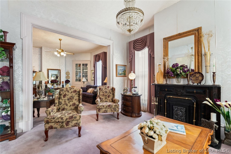 Listing Image 11