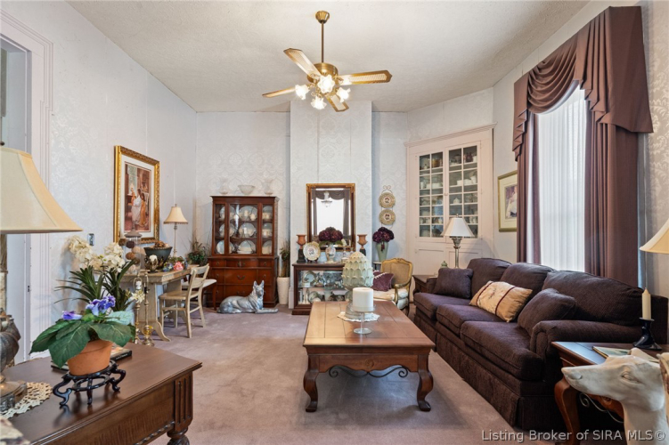 Listing Image 14