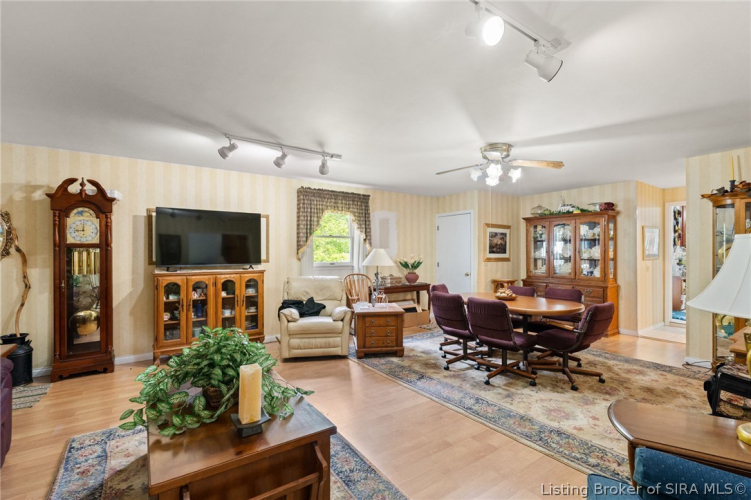 Listing Image 30