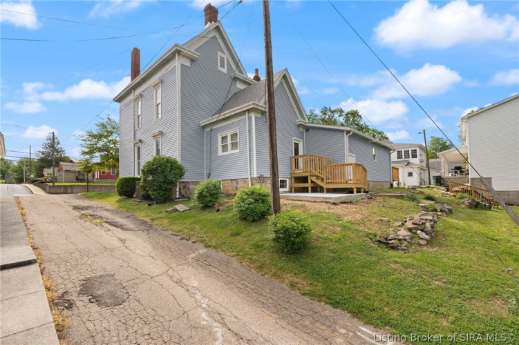 Listing Image 6