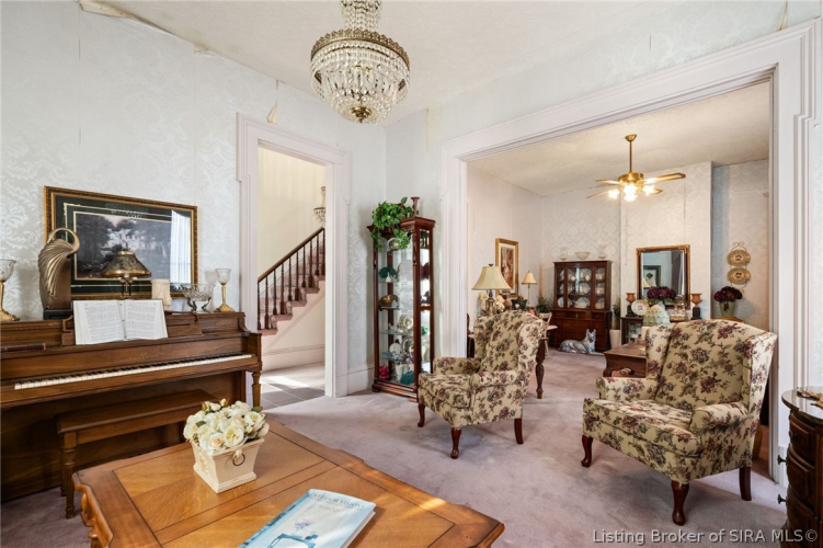 Listing Image 10