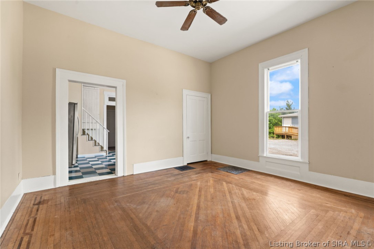 Listing Image 20