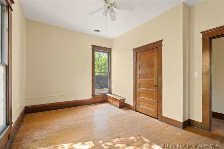 Listing Image 35