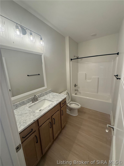 Listing Image 12