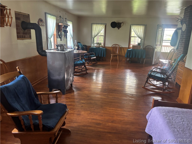Listing Image 20