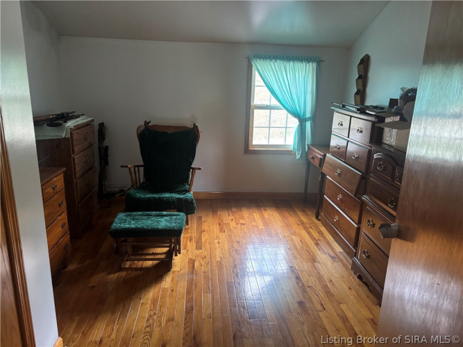 Listing Image 32