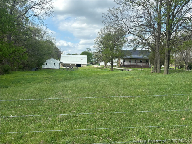 Listing Image 6