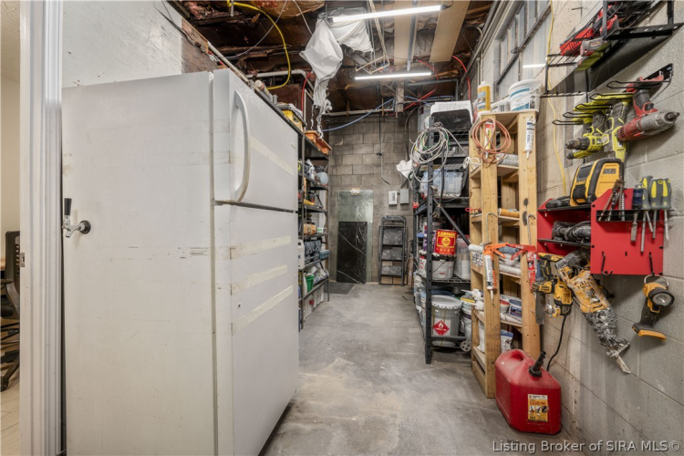 Listing Image 17