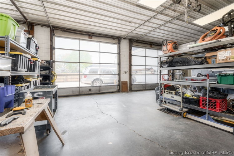 Listing Image 19