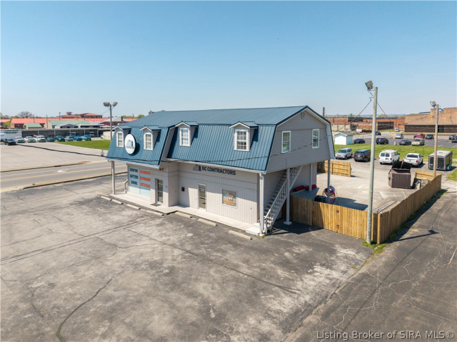 Listing Image 3