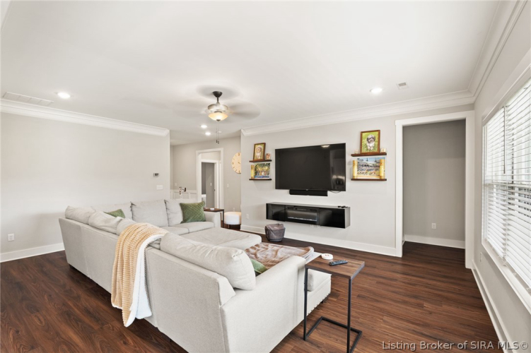 Listing Image 19
