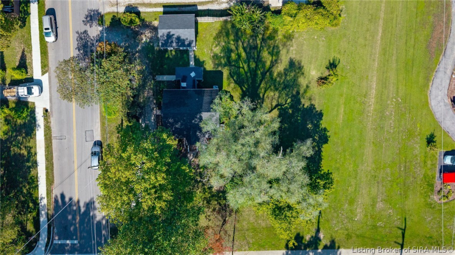 Listing Image 11