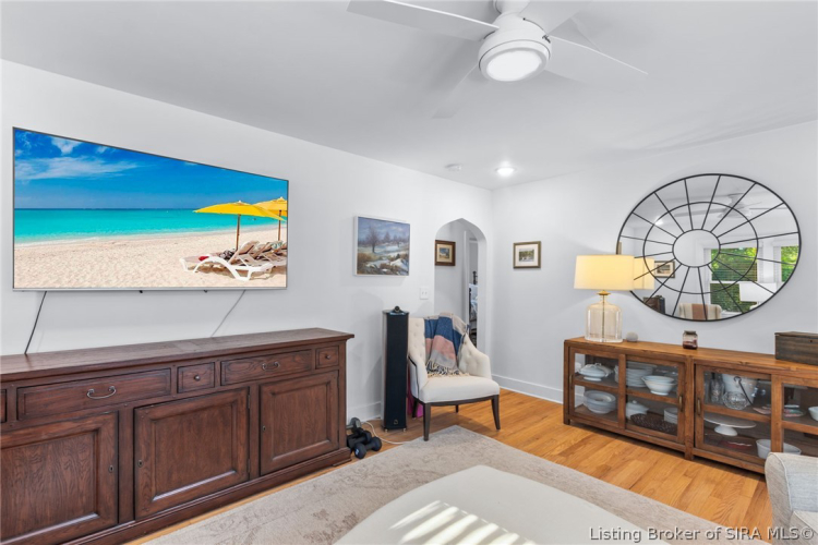 Listing Image 21