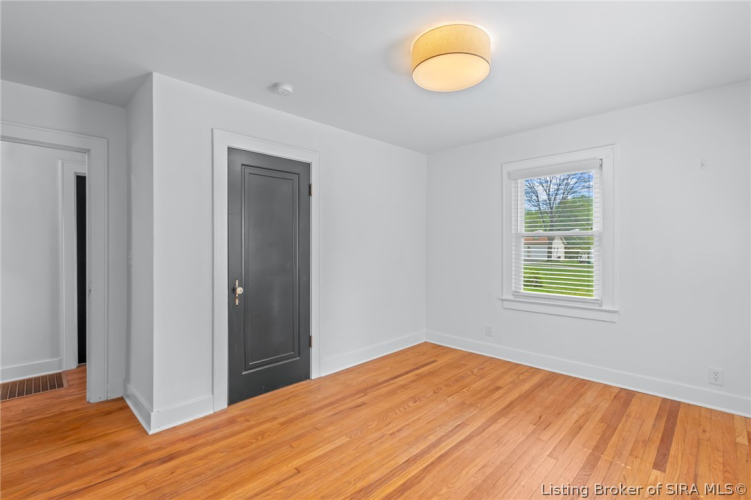 Listing Image 37