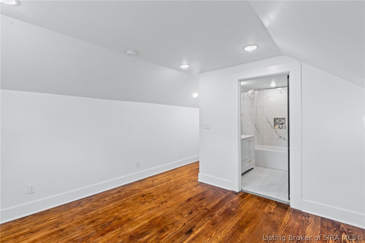 Listing Image 51