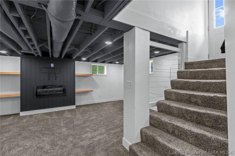 Listing Image 63