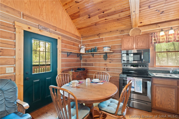 Listing Image 12