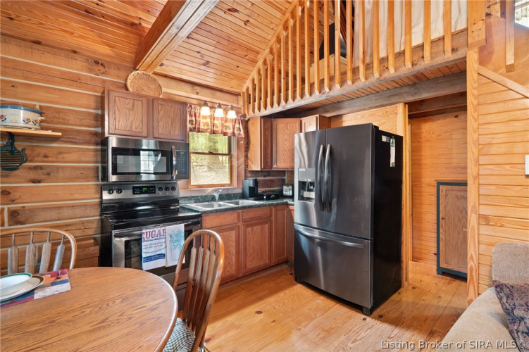 Listing Image 14