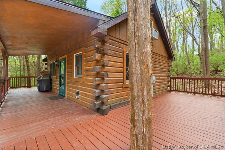 Listing Image 4