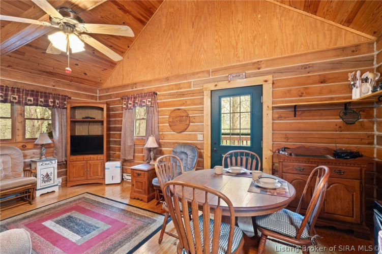 Listing Image 10