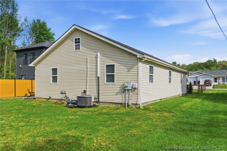 Listing Image 23