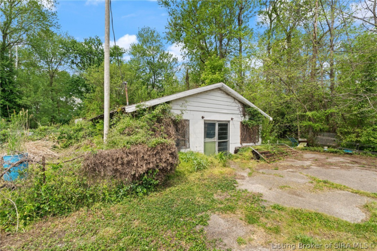Listing Image 14