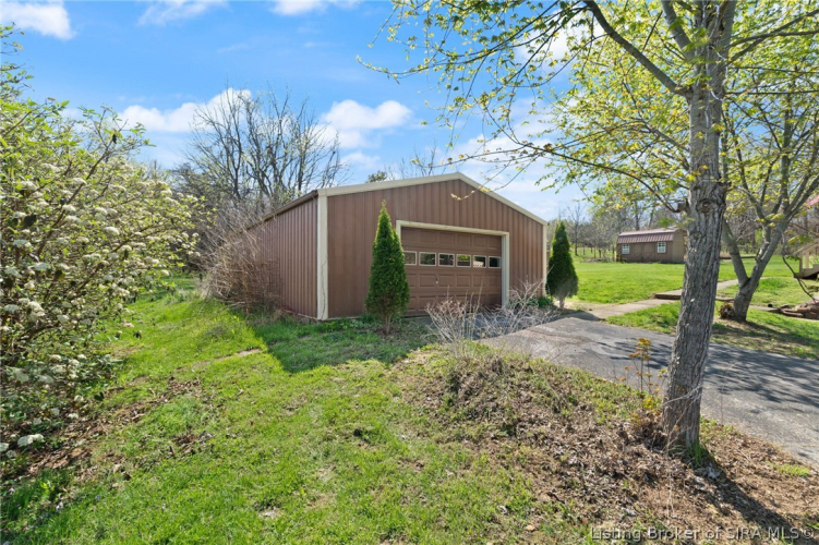 Listing Image 8