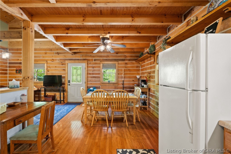 Listing Image 8