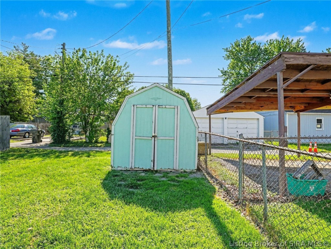 Listing Image 20