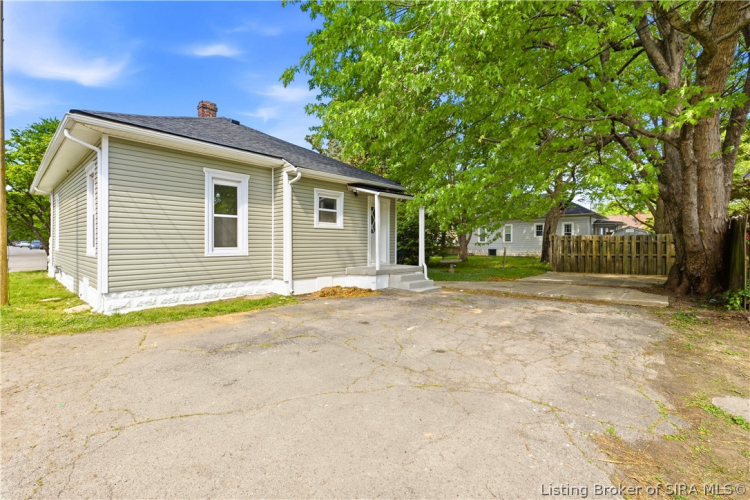 Listing Image 24