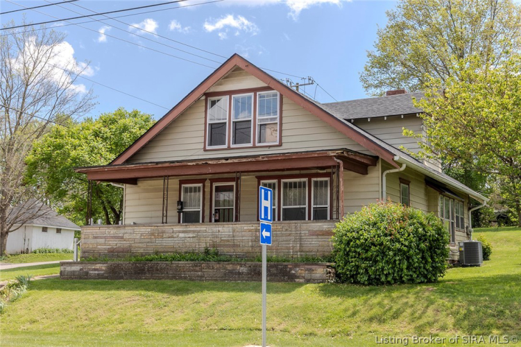 Listing Image 3