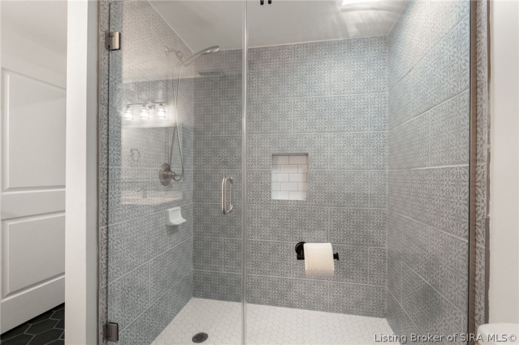 Listing Image 51
