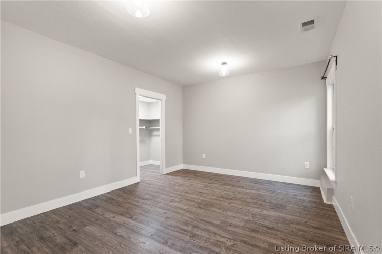 Listing Image 52