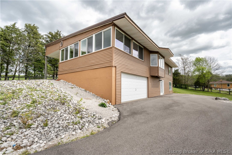 Listing Image 33