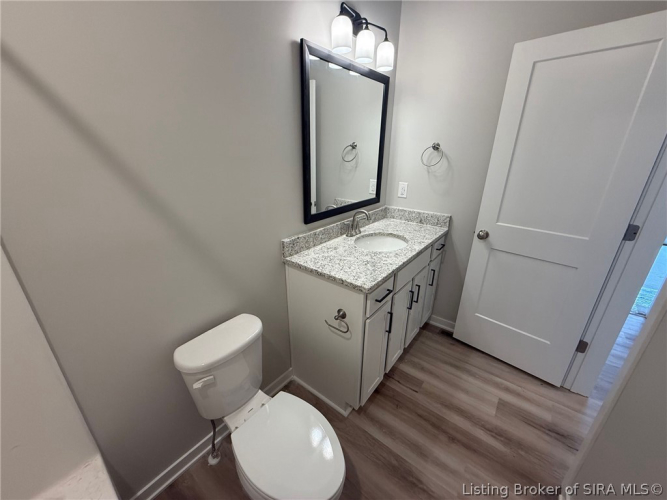 Listing Image 11